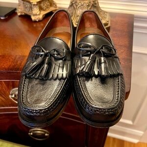 EUC Johnston & Murphy Aragon II Black Leather Kiltie Tassel Loafers Shoes 8.5 M